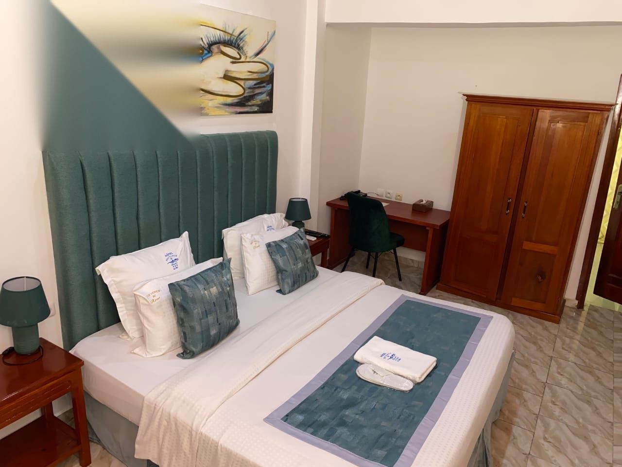 Chambre Twin — Hôtel EDIVINCE A.N